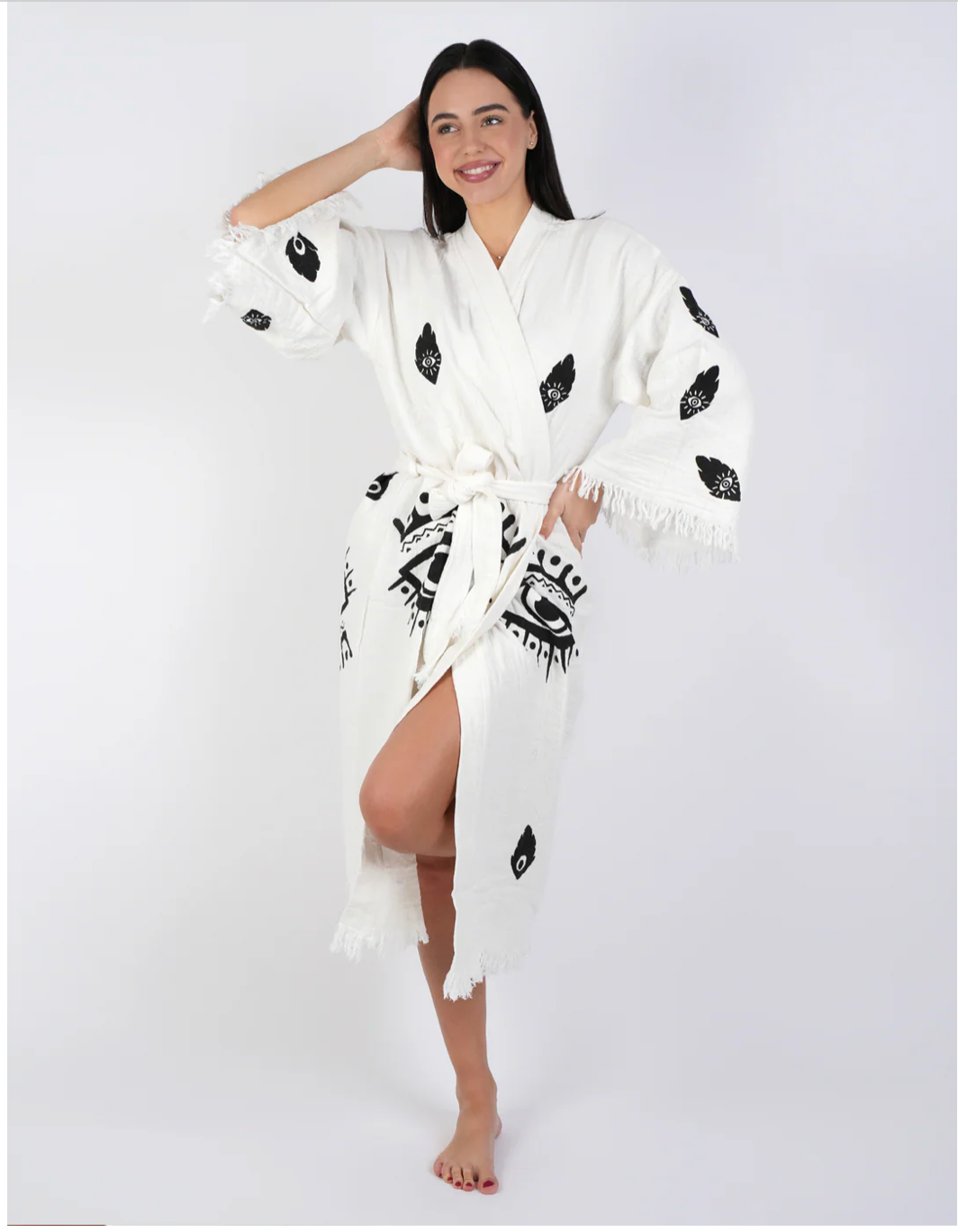 White w/ Black Eye Kimono