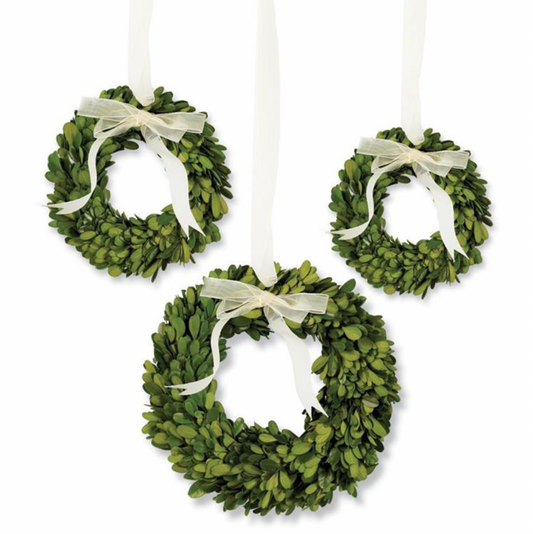 Medium Boxwood Wreath