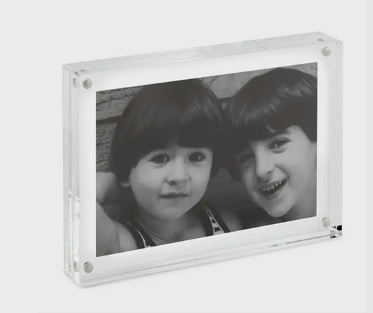 4x6 Magnetic Acrylic Frame