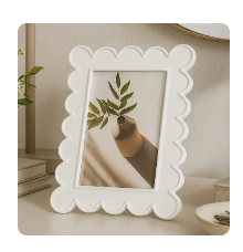 5x7 Resin Scalloped Edge Frame